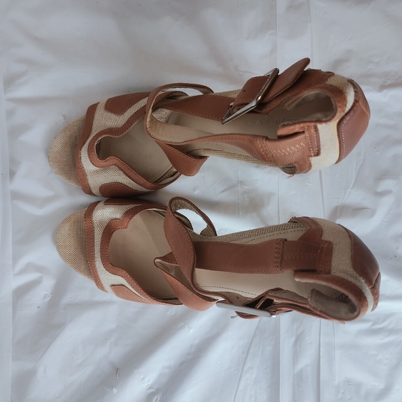 Calvin Klein Women's Brown and Tan Canvas and Leather Heels Size 10 - Picture 9 of 11